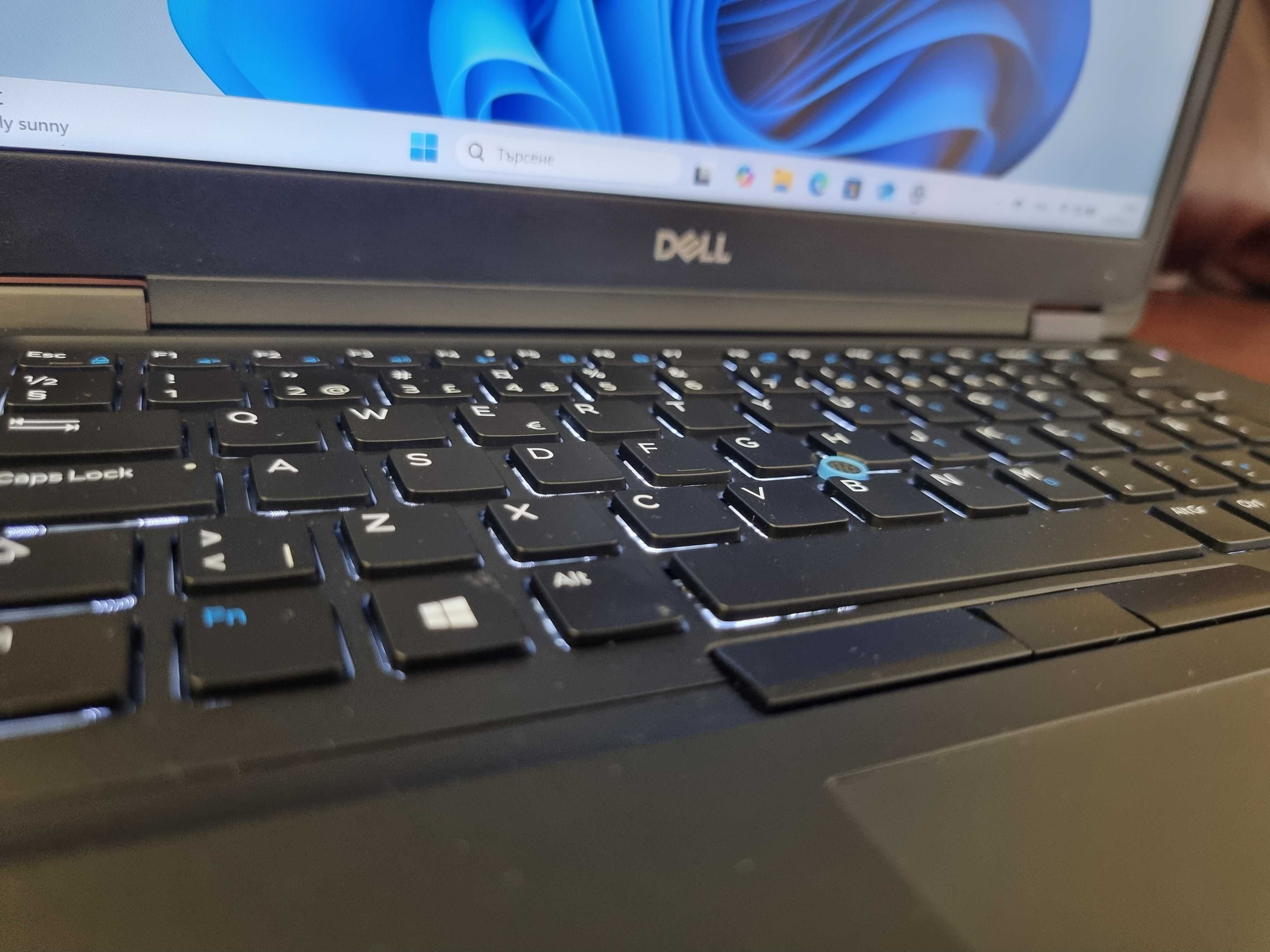 Лаптоп Dell Intel Core i5-8350U