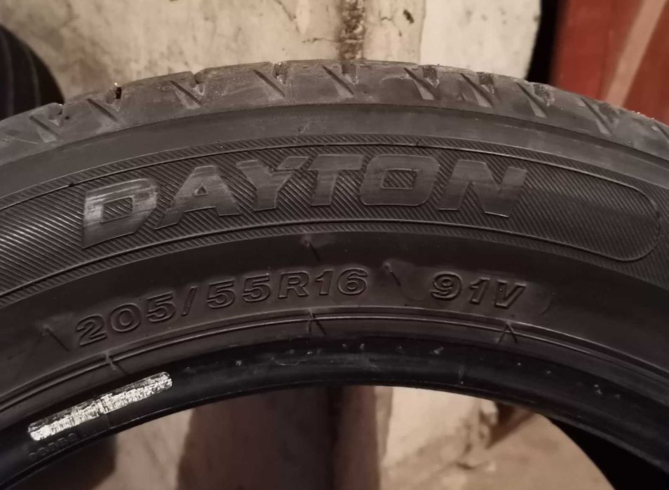 Продавам 2 броя летни гуми 205.55.16 на 1 сезон дот 2019 Daiton