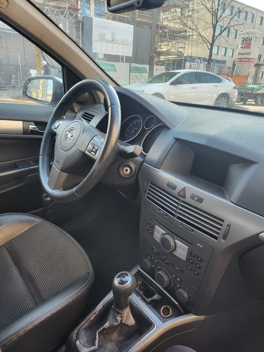 Vând mașină Opel Astra