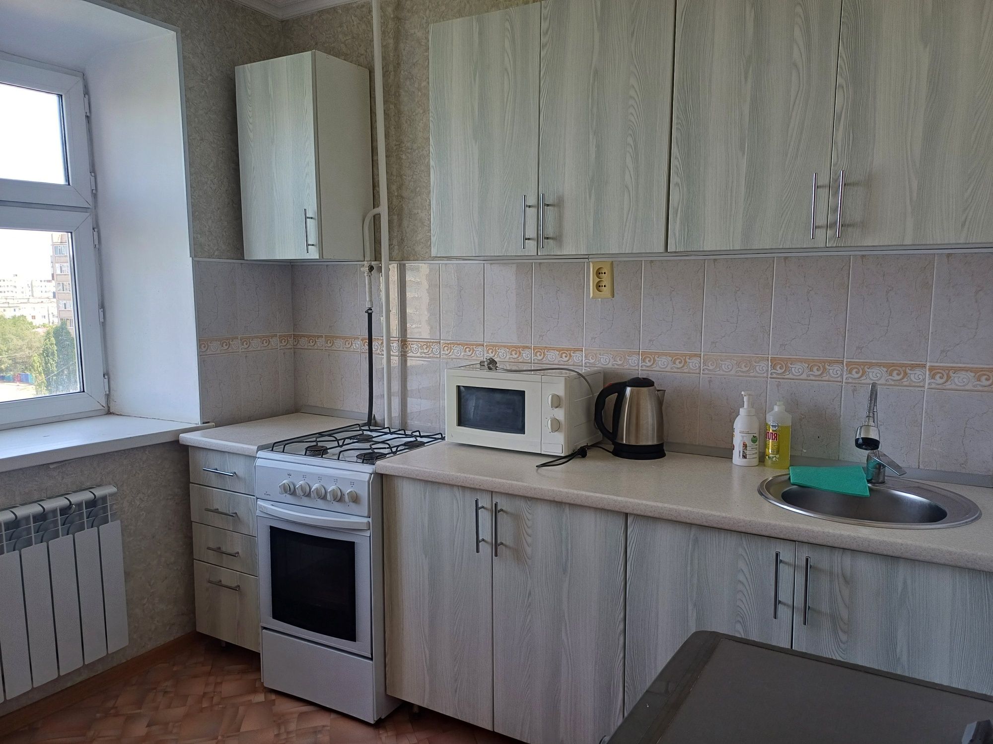 1кв 11мкр.Сазда БЦМир чисто непрокур