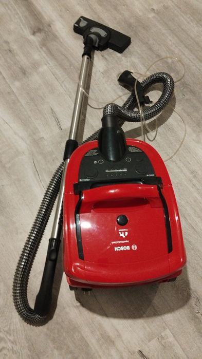 Aspirator BOSCH AquaWash&Clean BWD421PET 5l, 2100W