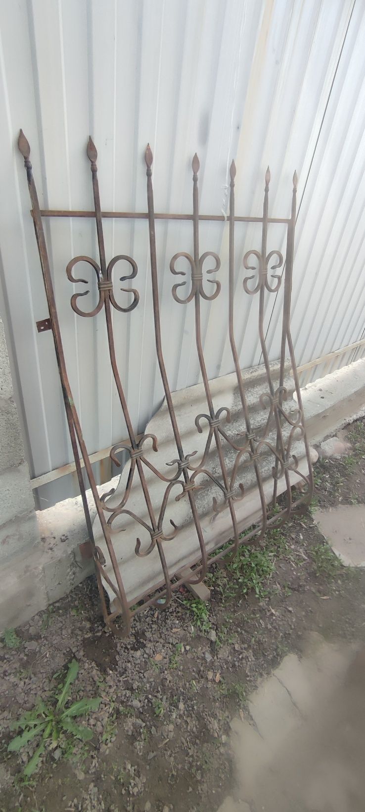 Продам решётку на окно