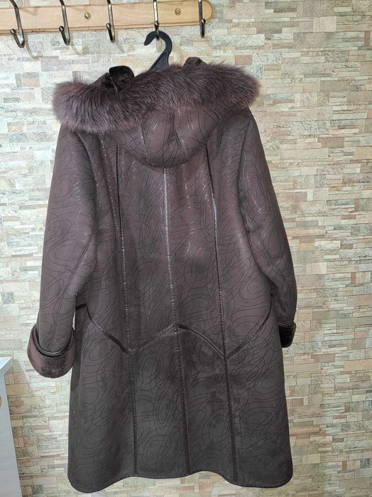 Дублёнка коричневого цвета, размер 62