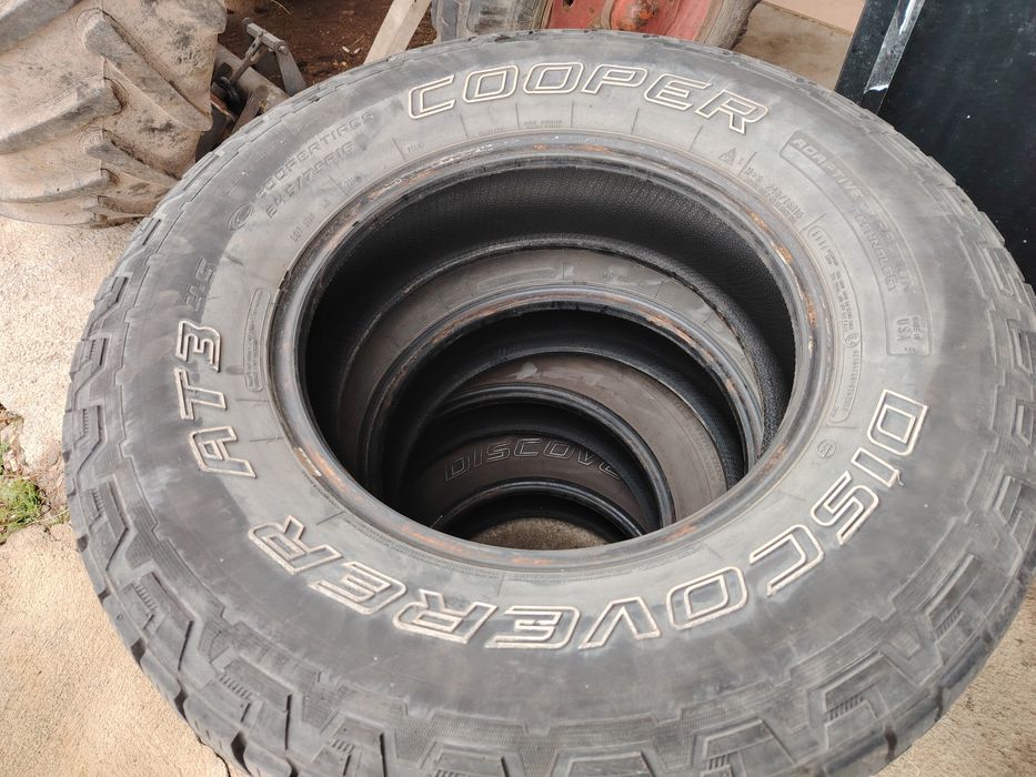 Гуми за джип 245/75/16