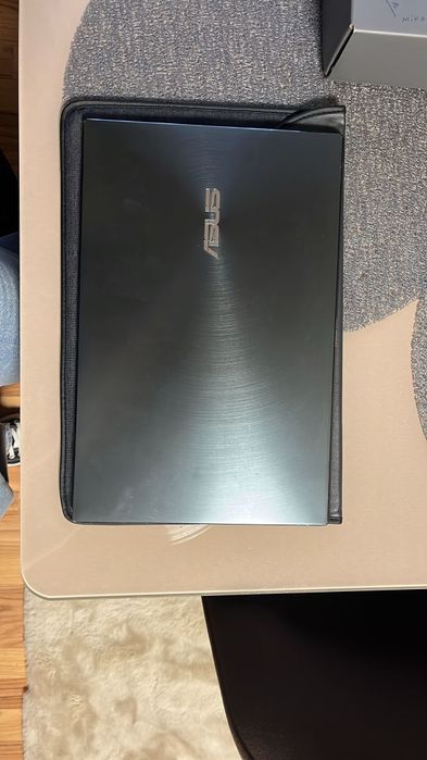 Vand laptop in stare excelenta