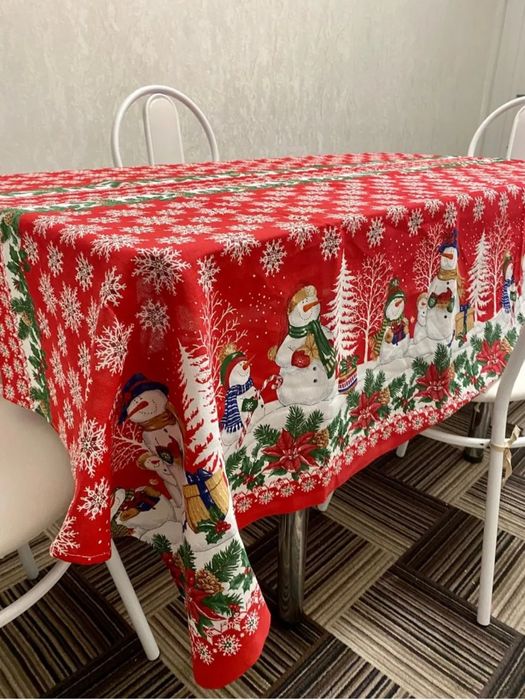 Новогодняя скатерть 150х220.Отличный подарок на новый год