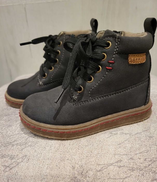 Детски боти за момче 22 номер.Дължина на стелката 14.5см.