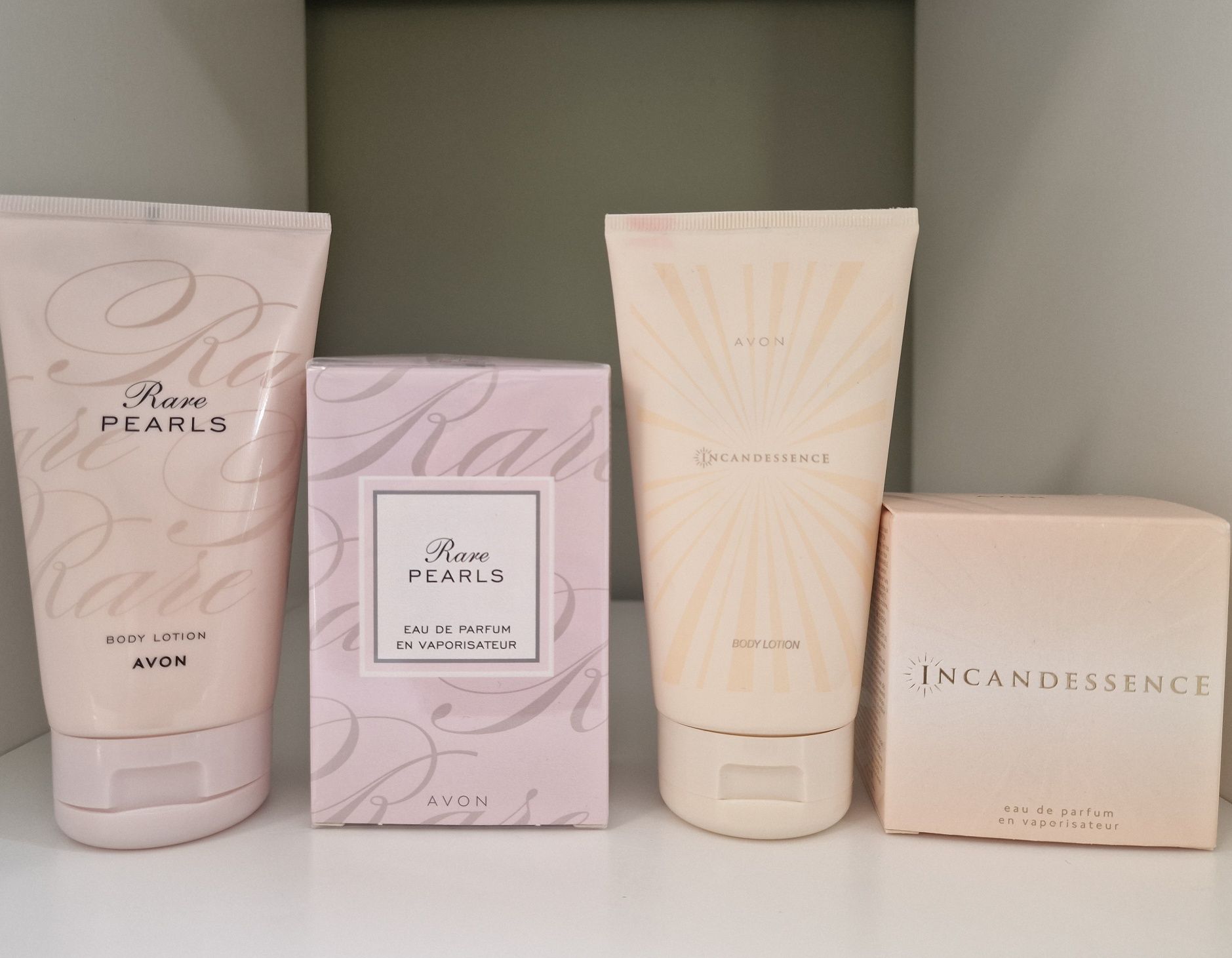 Set Rare Pearls / Incandessence Avon (parfum+crema)