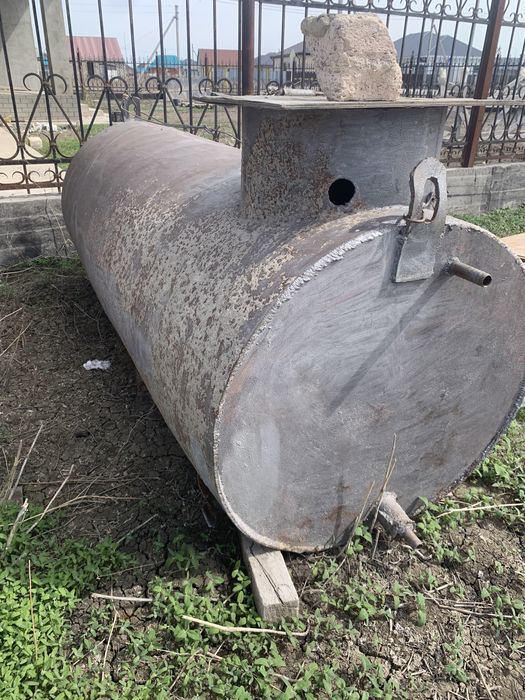 Емкость для воды 2 куба, 2.2 длина 1.2 высота