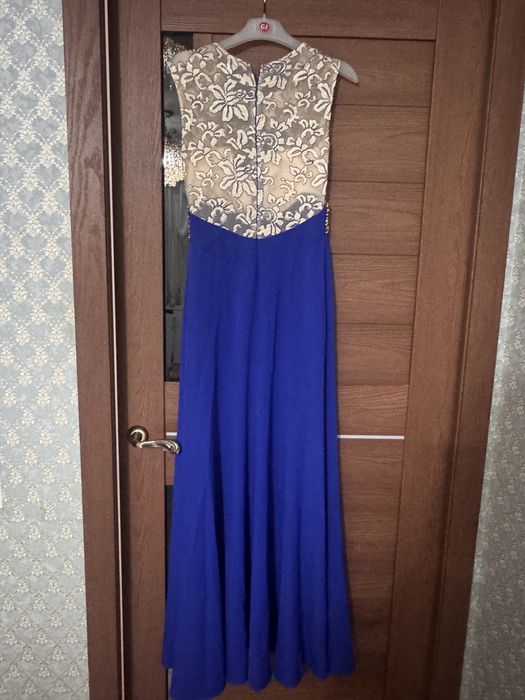 Платье размера С, пышное