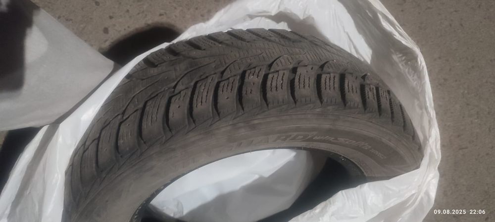 Продам зимние шины на тойота камри 10