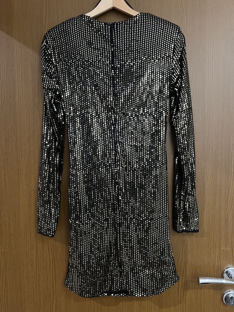 Лъскава рокля Zara