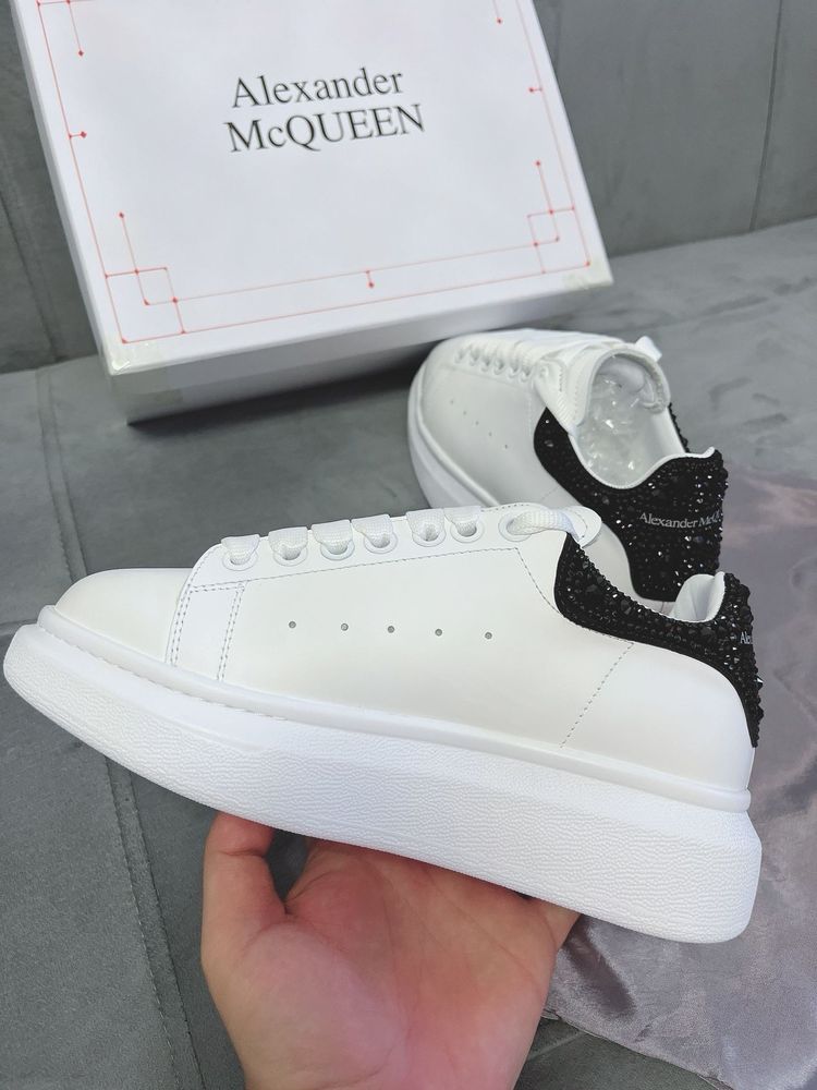 Adidasi Alexander Mcqueen Crystal White Black