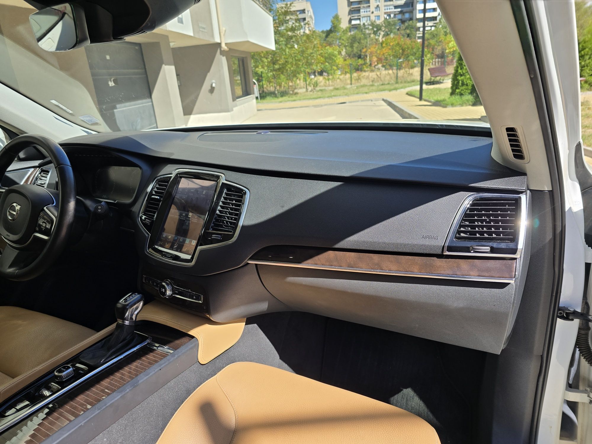 Volvo     XC    90