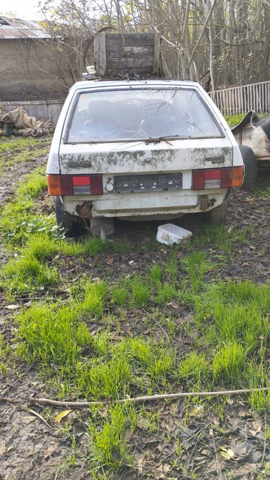 Продавам Рено 19 и Лада Самара на части
