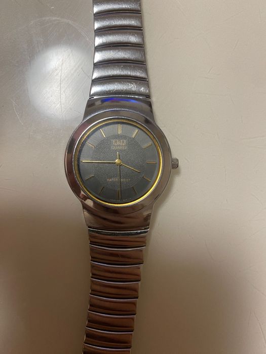 Часовник Q&Q quartz