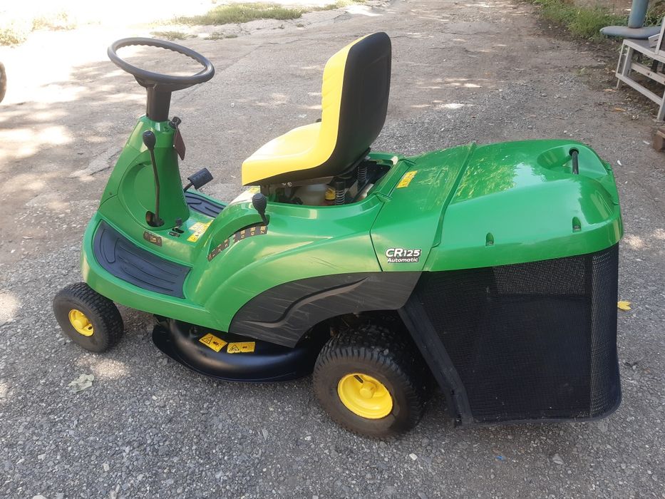 Tractoras tuns gazon,iarba