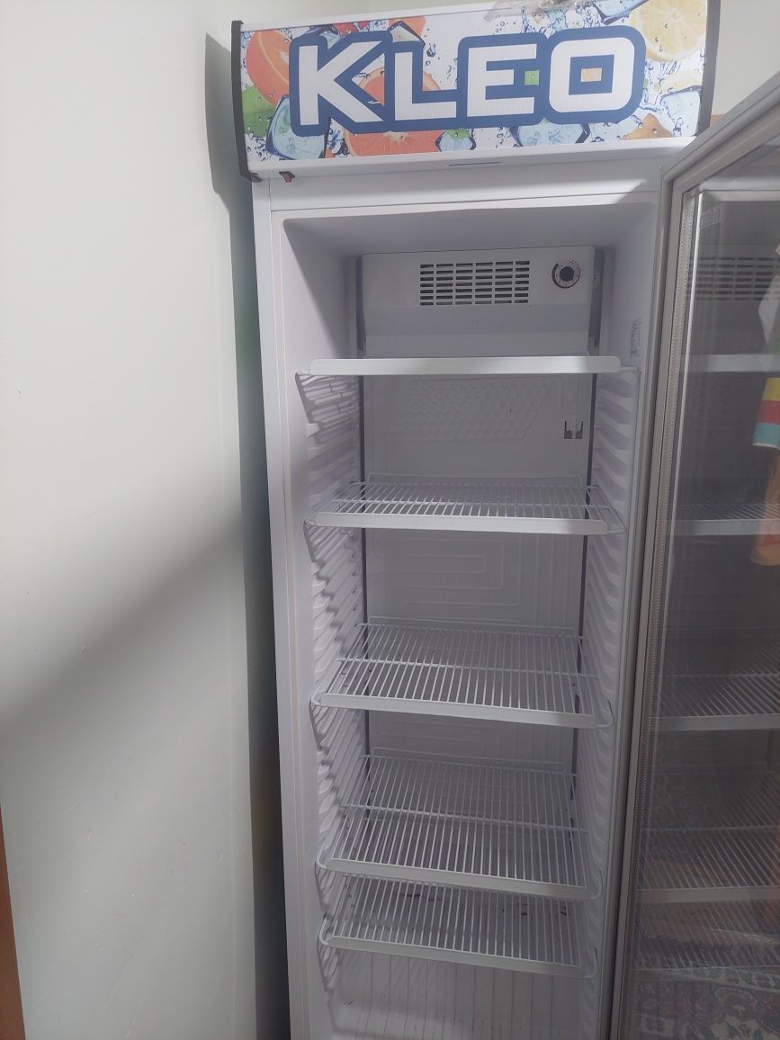 Продаю Холодилник в отличном состаяние