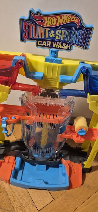 Set de joaca, Hot Wheels, Stunt splash, spalatorie auto