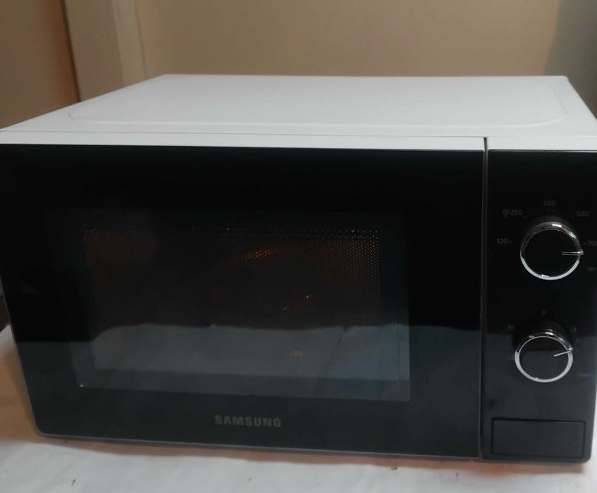 Микровълнова печка SAMSUNG
