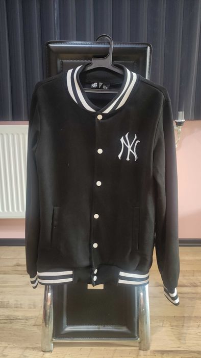 Спортно яке с кантове