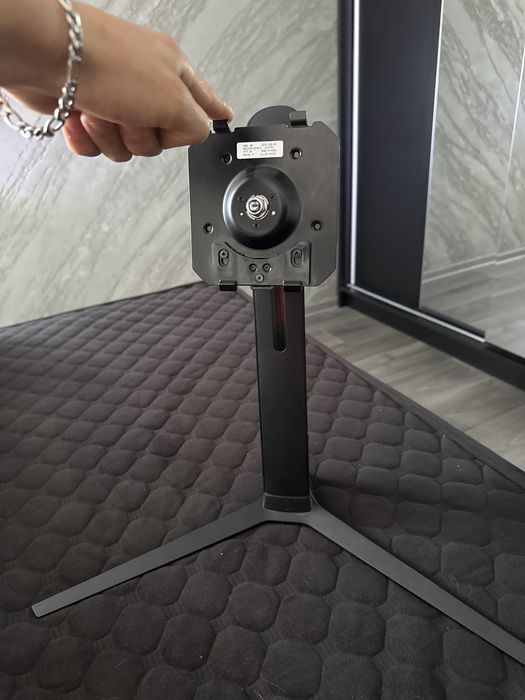 Vand suport/picoare monitor samsung odyssey, merge pe ori ce odyssey