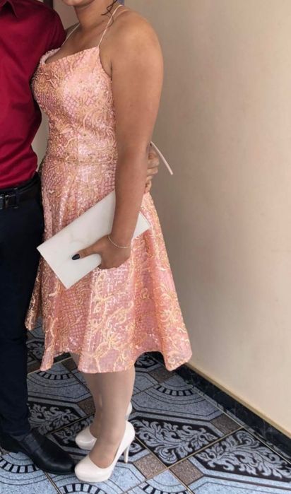 Официална къса рокля