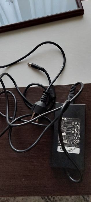 Incarcator  Laptop dell cu pin central