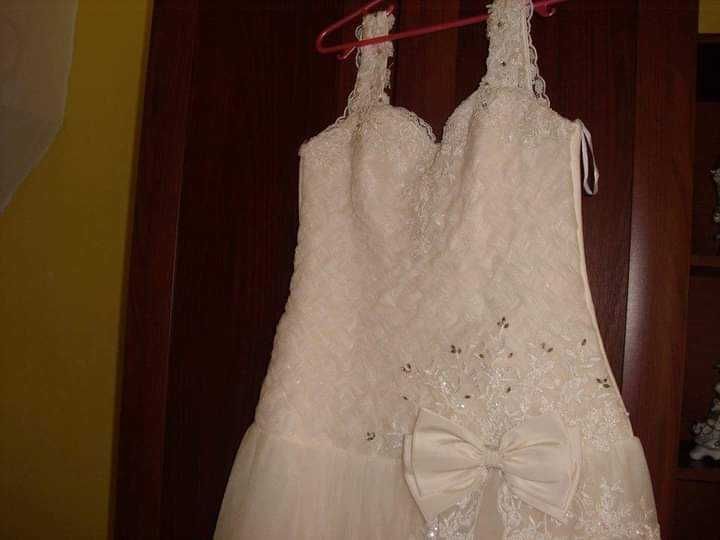 Rochie mireasa culoare Ivory