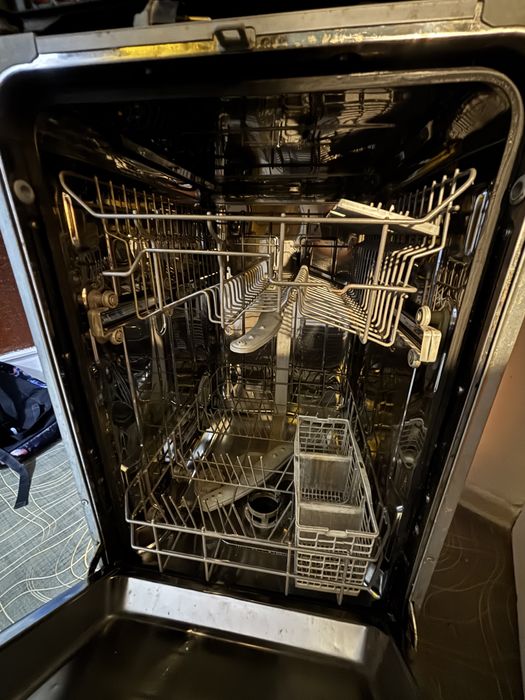 Посудомойка Ariston на запчасти