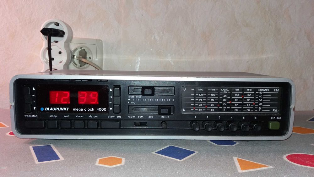 Blaupunkt mega clock 4000
