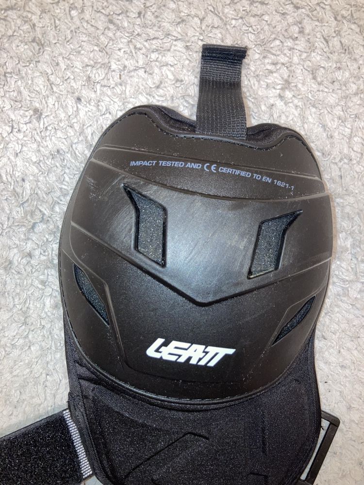 Armura Leatt 5.5 PRO