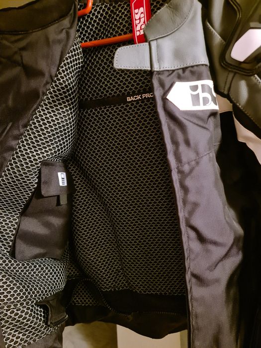 Geaca moto racing IXS piele textil 52/54_M_L. NOI. GECI MOTO NOI