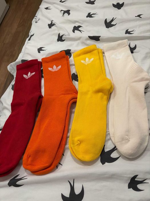 Vând șosete adidas noi