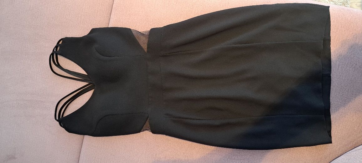 Vând rochie dama