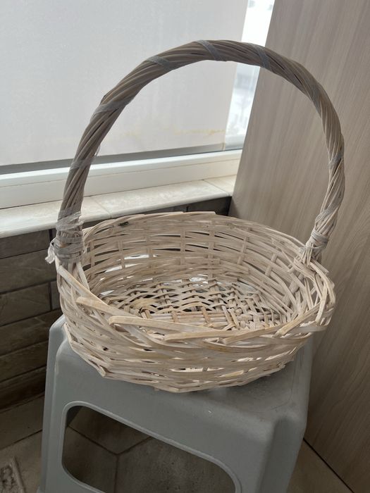 Продам корзину декоративную