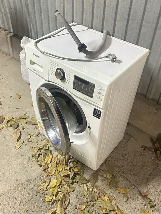 Продается стиральная машина