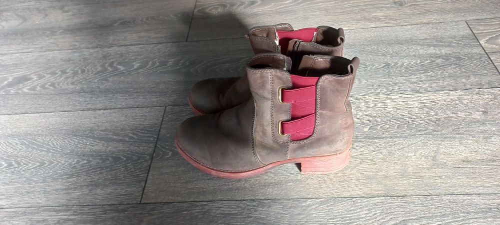 Ghete de femei rieker