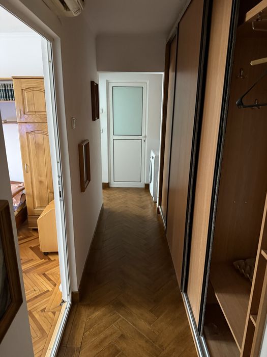 Inchirez apartament 4 camere.