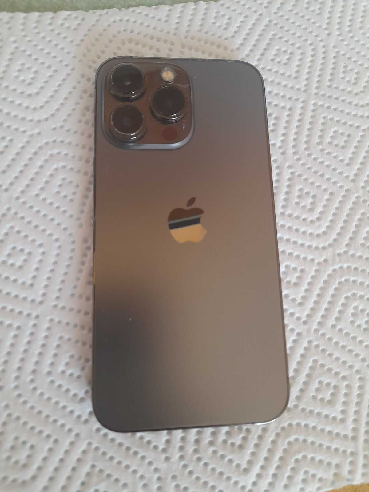 Телефон iPhone 13pro