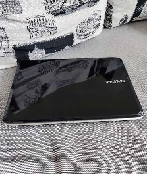 Ноутбук Samsung RV508 в хорошем состоянии