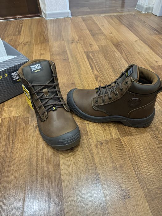 Продам летние safety ботинки