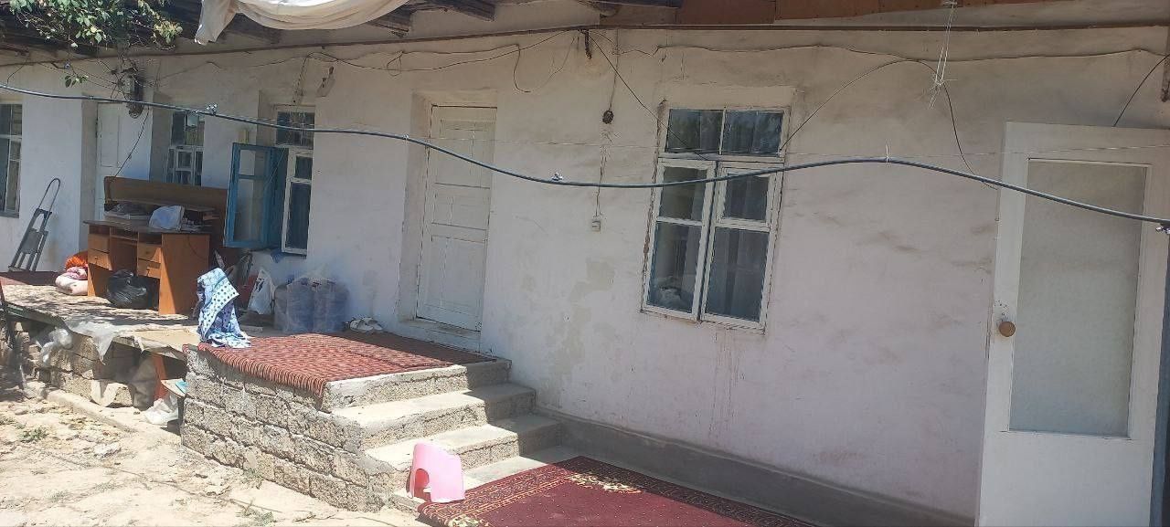 4 sotih howli uchastka sotiladi Komolon mahallasi