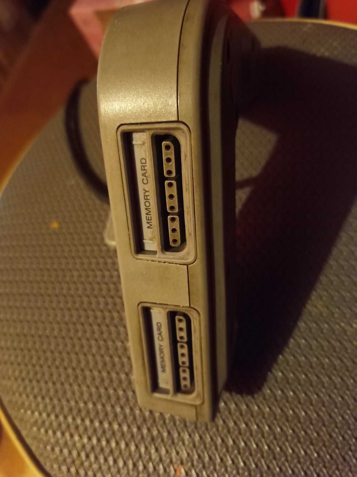 SONY Playstation MultiPlayer MultiTAP PS1 PSX Адаптер за 4Играча+Карти
