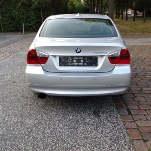 Dezmembrez BMW E90 3.0 Diesel