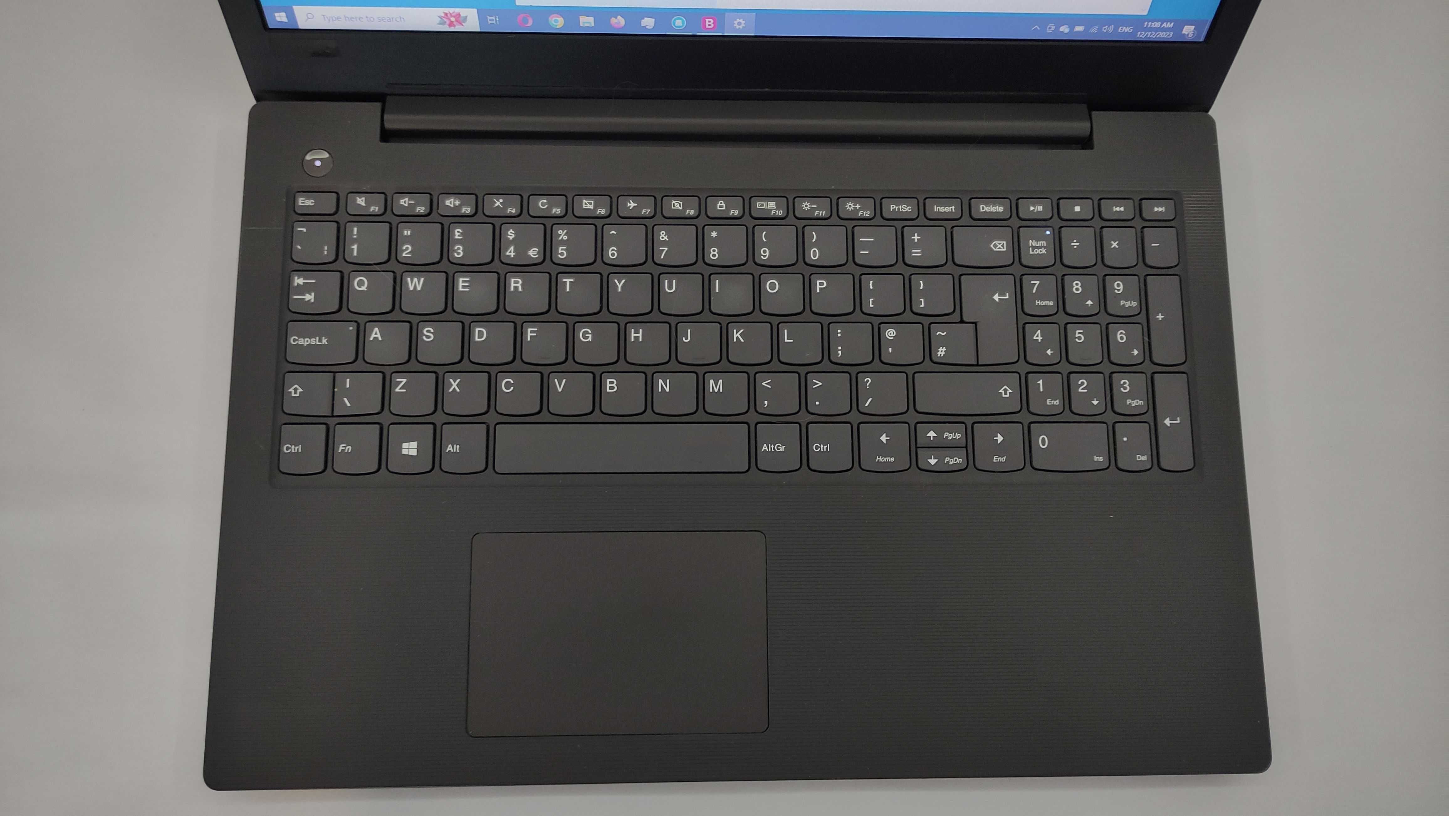 Laptop Lenovo i5 SSD 500Gb RAM 12Gb video dedicat perfecta stare