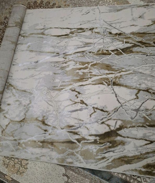 Yangi Gilam (сотилади)