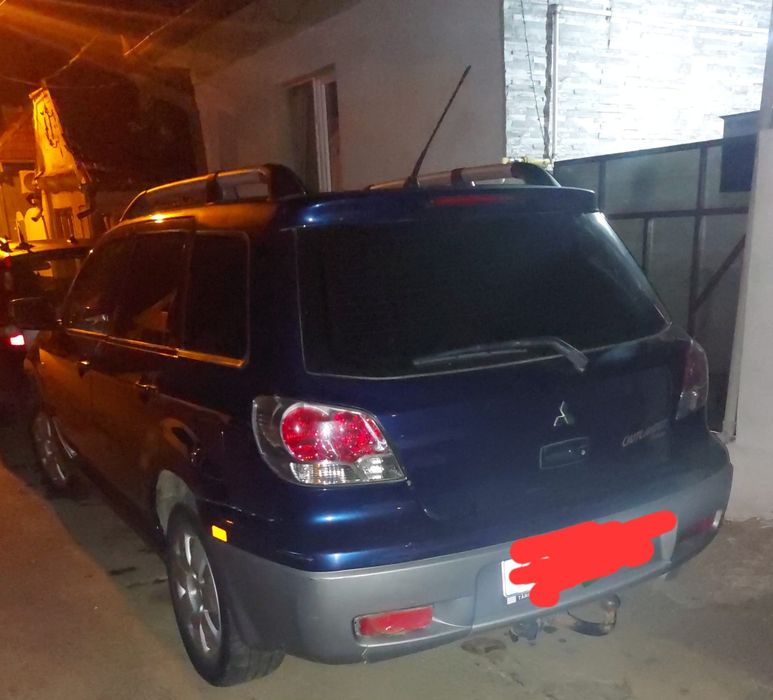 Vând Mitsubishi Outlander 4*4