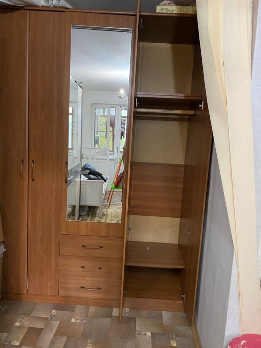 Продается шкаф б/у