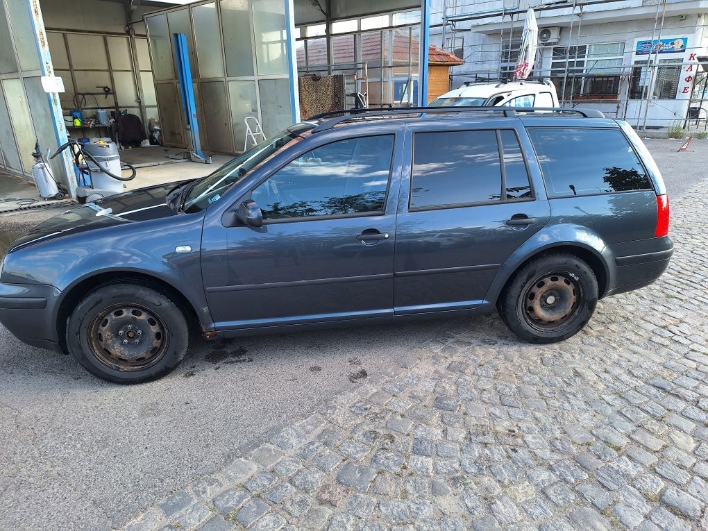 Голф 4 авангард 1.6 бензин